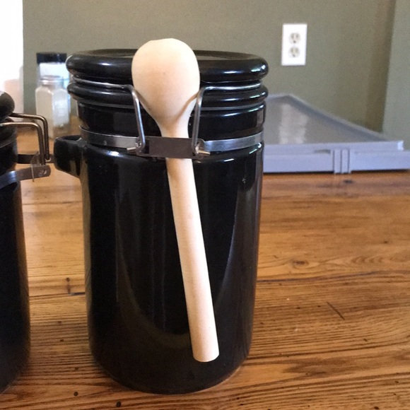 4 black containers for your kitchen. - Picture 9 of 15